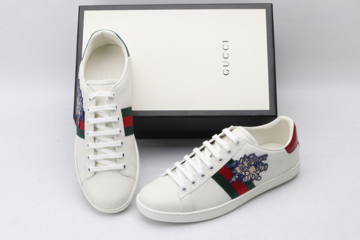gi ace embroidered low-top sneaker