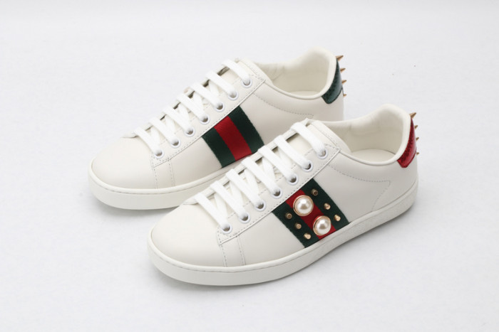 gi ace embroidered low-top sneaker