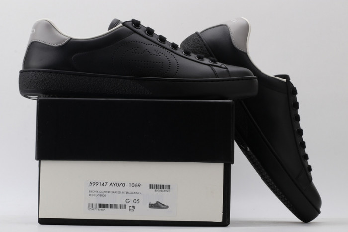 gi ace embroidered low-top sneaker