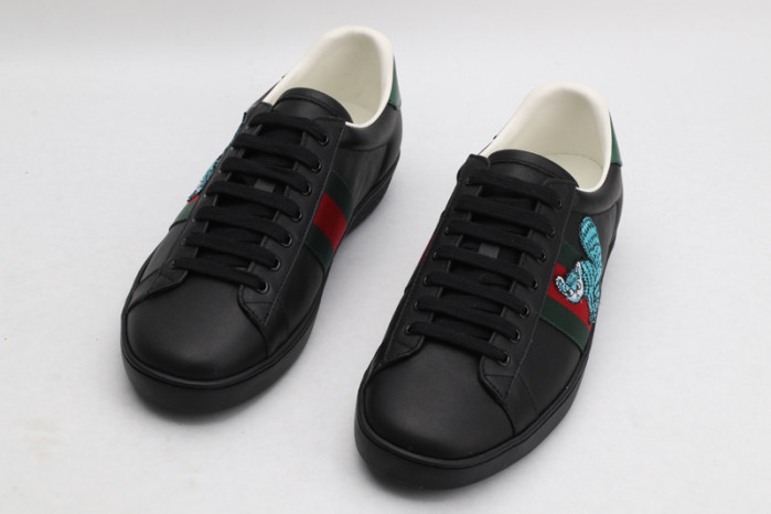gi ace embroidered low-top sneaker