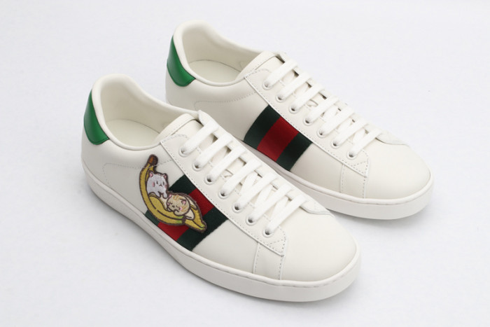 gi ace embroidered low-top sneaker