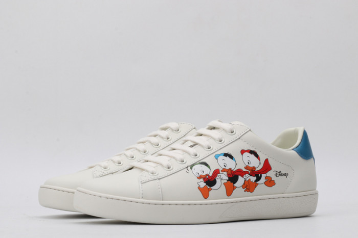 gi ace embroidered low-top sneaker