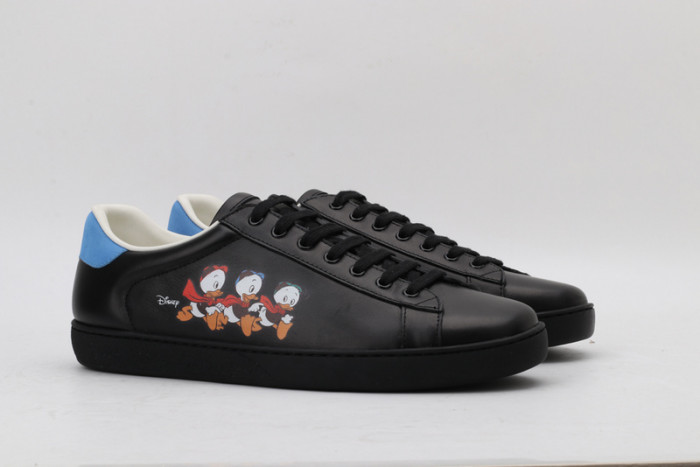 gi ace embroidered low-top sneaker
