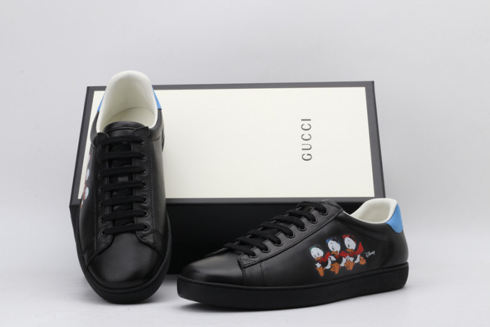 gi ace embroidered low-top sneaker