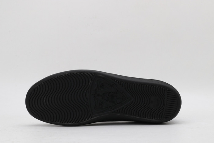 gi ace embroidered low-top sneaker