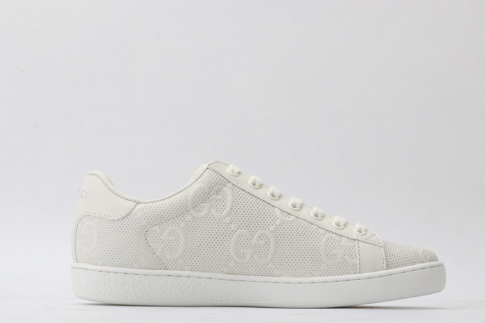 gi ace embroidered low-top sneaker