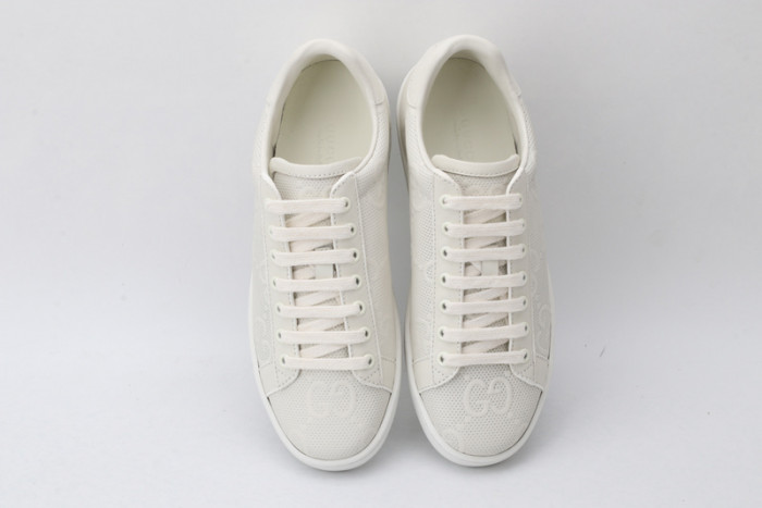 gi ace embroidered low-top sneaker