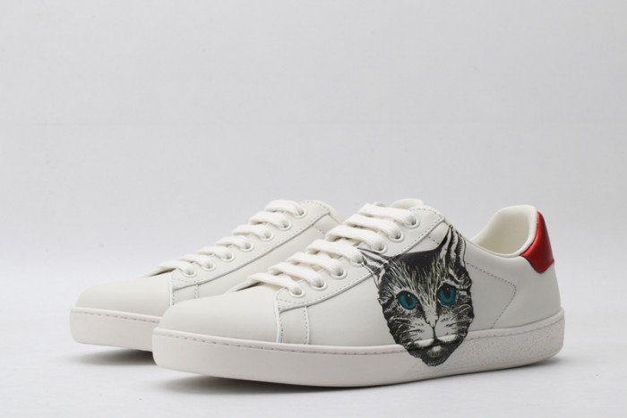 gi ace embroidered low-top sneaker