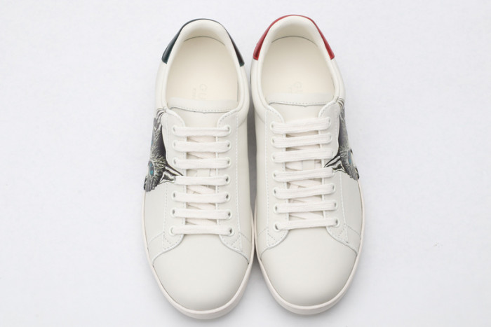 gi ace embroidered low-top sneaker