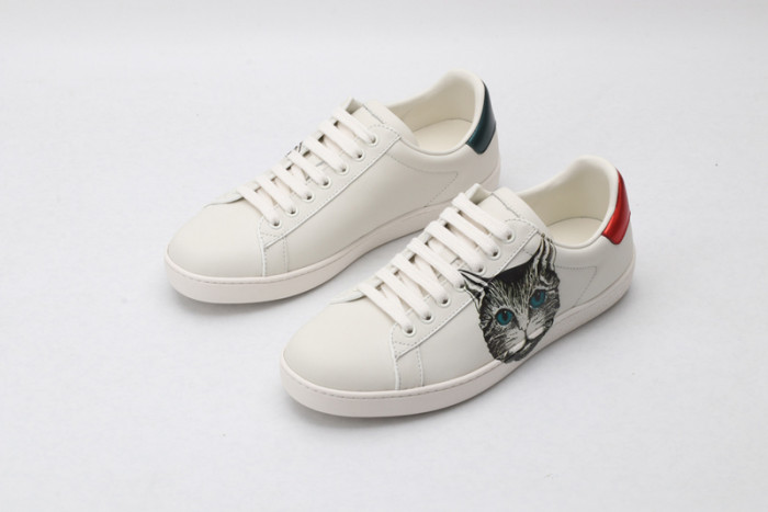 gi ace embroidered low-top sneaker