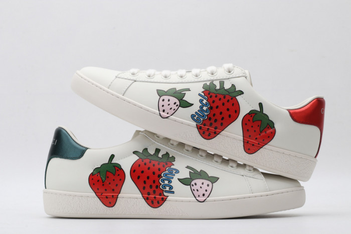 gi ace embroidered low-top sneaker