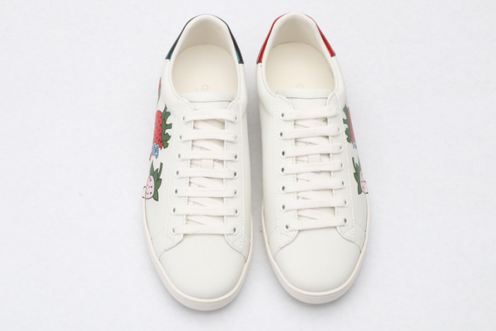 gi ace embroidered low-top sneaker