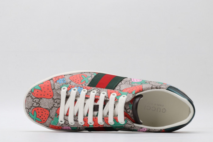 gi ace embroidered low-top sneaker