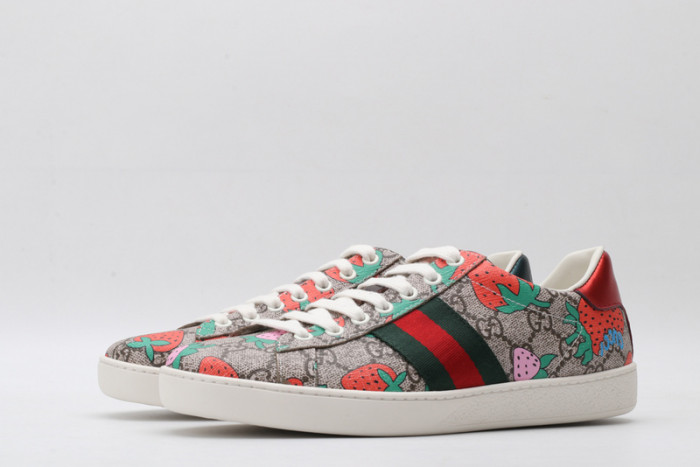 gi ace embroidered low-top sneaker