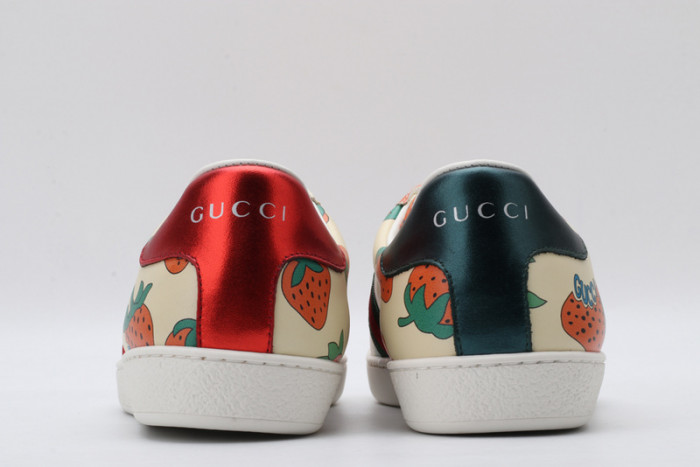 gi ace embroidered low-top sneaker