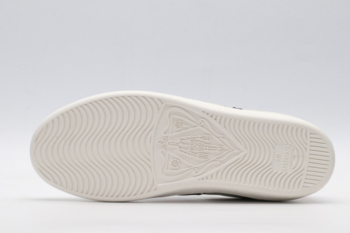 gi ace embroidered low-top sneaker