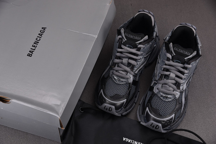 bl runner trainers sneakers