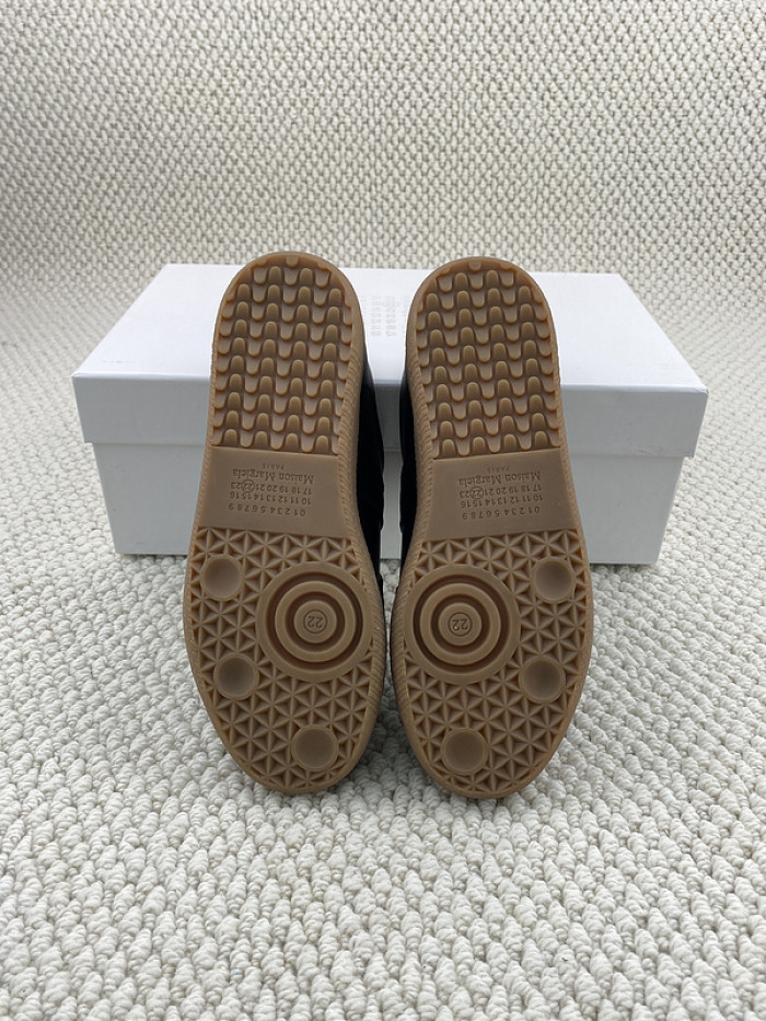 ma*s*n Ma*i*la shoes