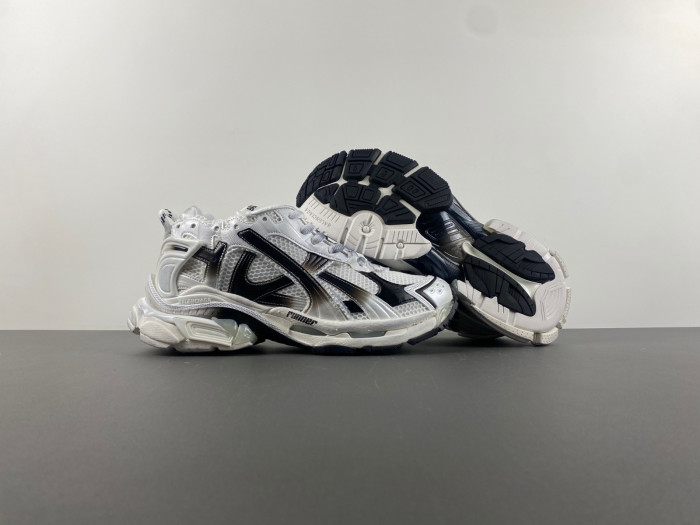 bl runner trainers sneakers