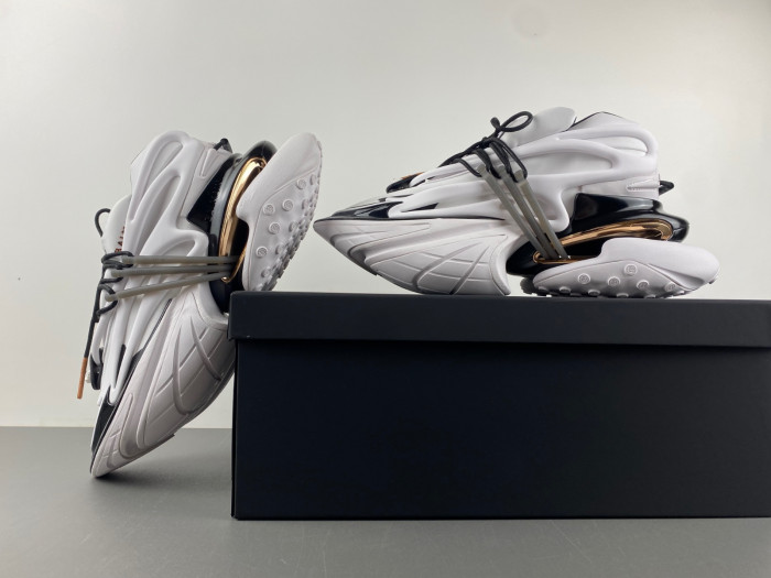 BALMAIN SNEAKERS 24110101