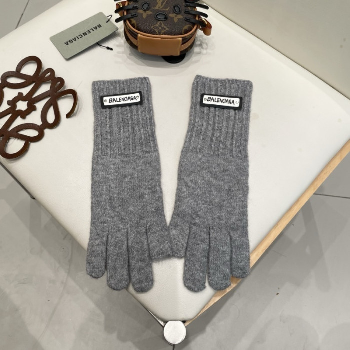 BALENCI GLOVES