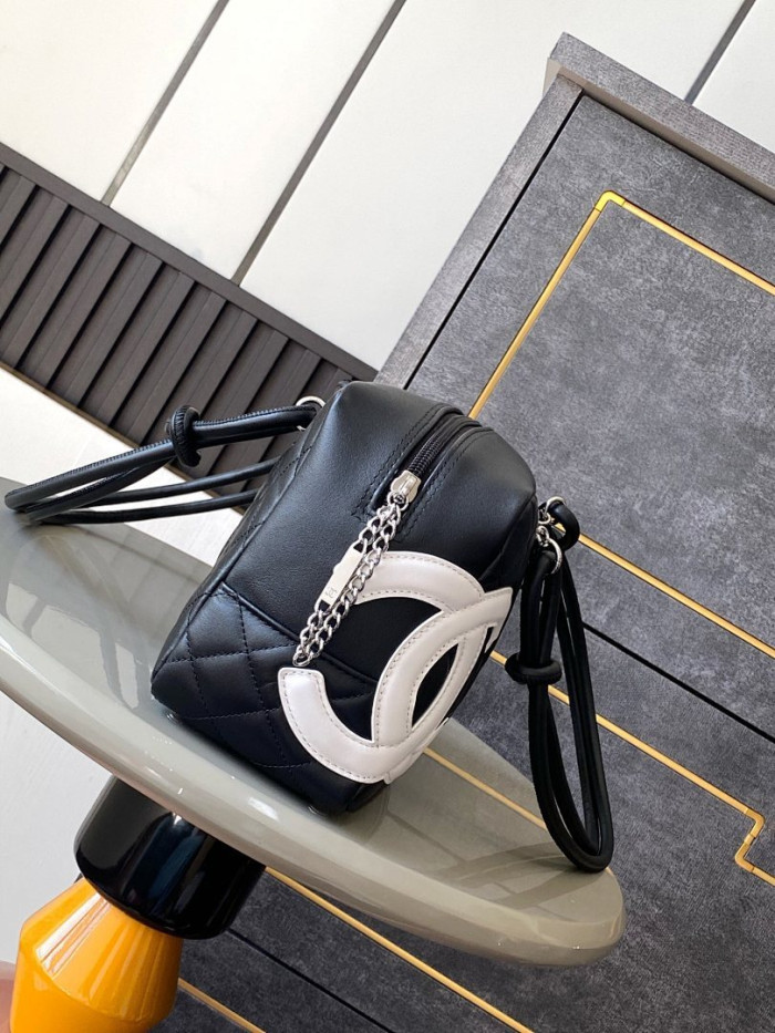 CHNEL BAG 27x15x10cm