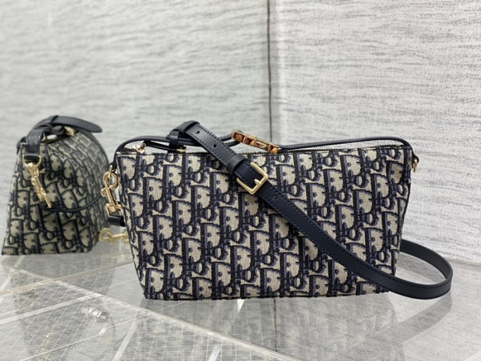 D1OR BAG 22x13x9.5cm