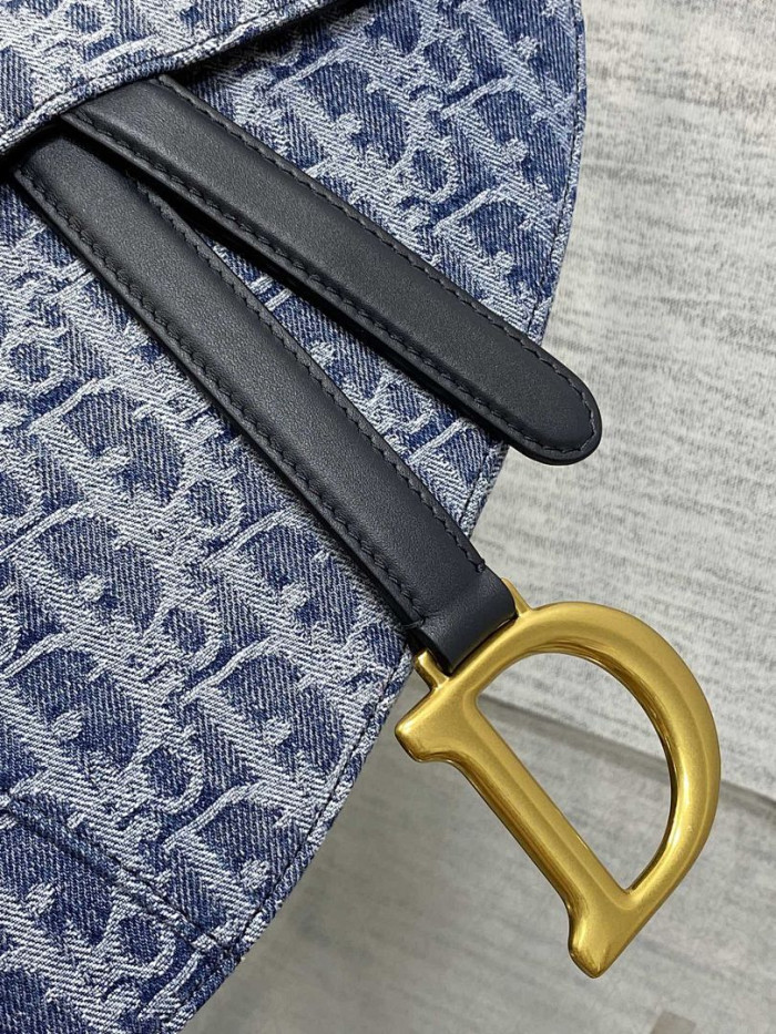 D1OR BAG 19.5×16×6.5cm