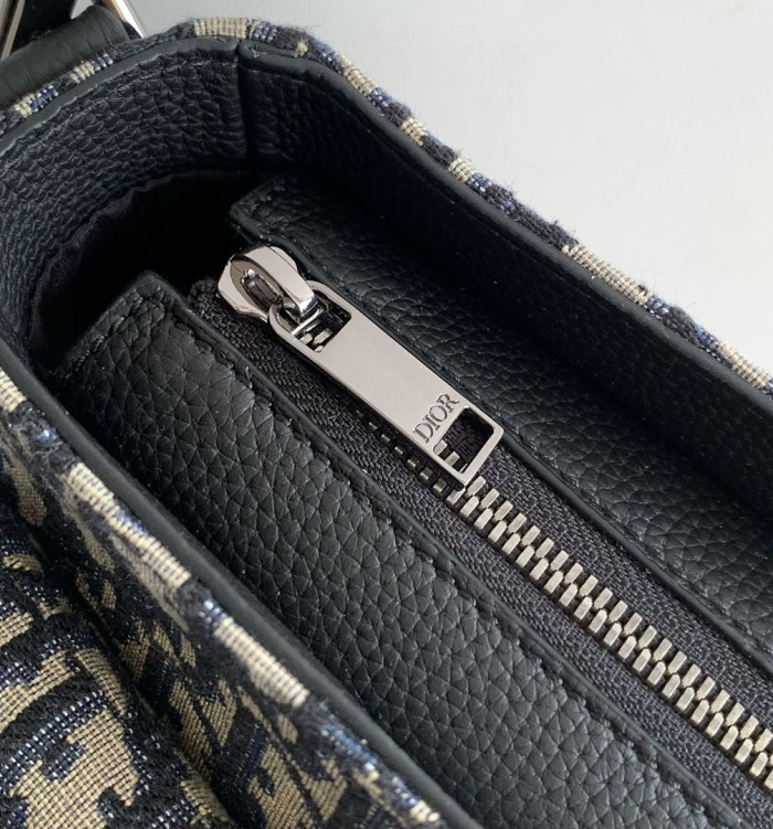 D1OR BAG 40x29.5x16cm