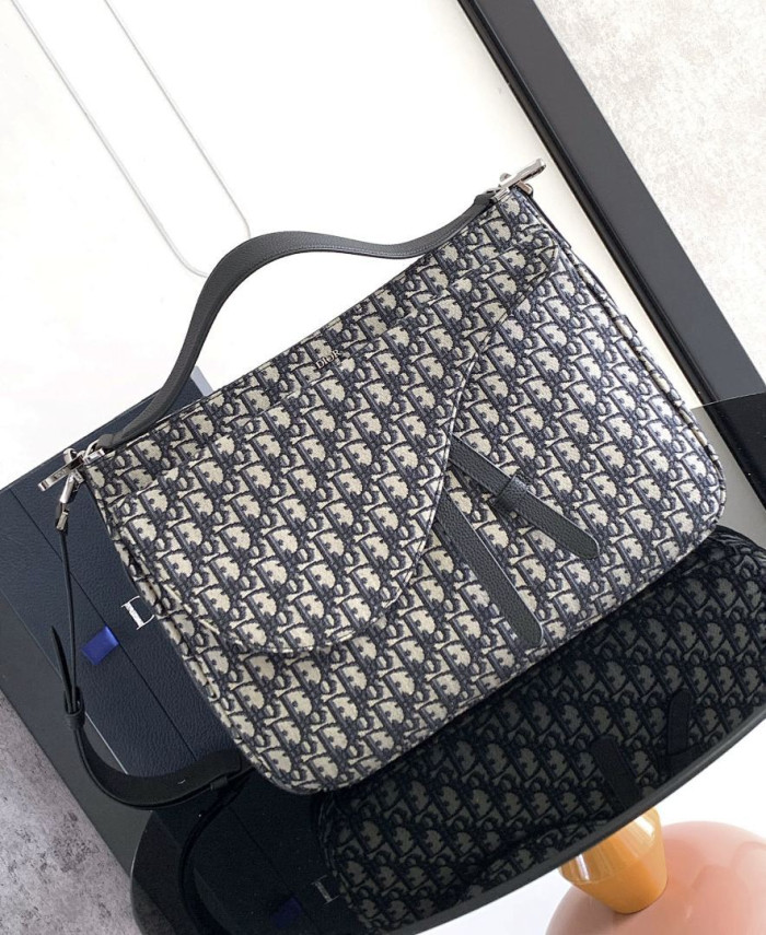 D1OR BAG 40x29.5x16cm