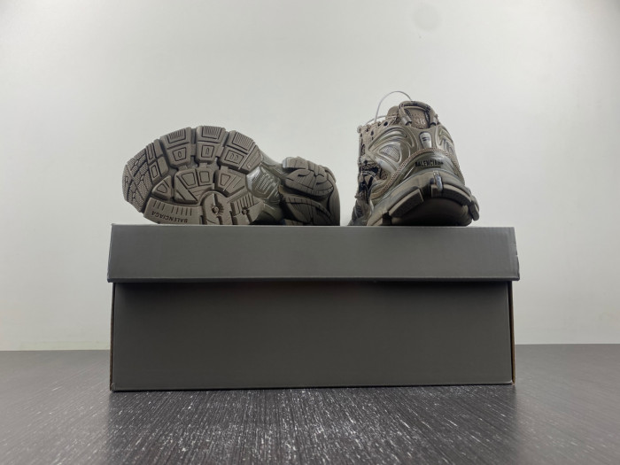 bl runner trainers sneakers