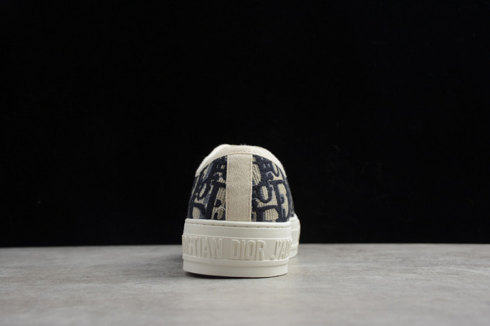 dr b23 homme kaws h903p168