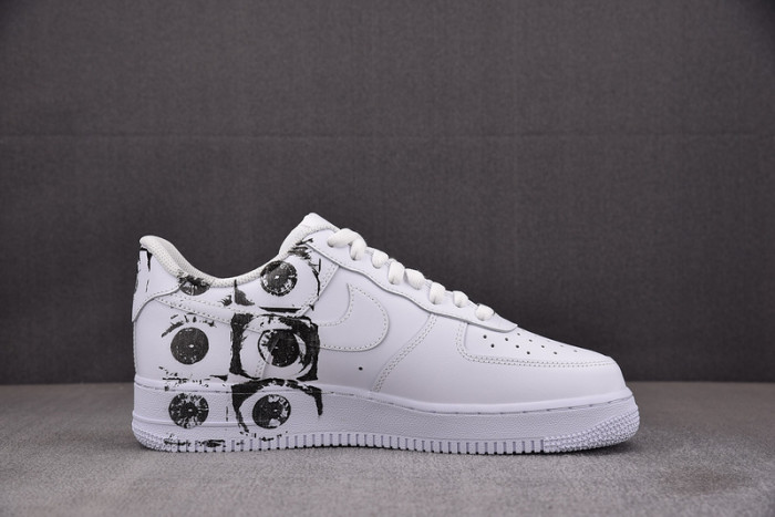 NIKE AIR FORCE 1 LOW COMME DES GARCONS SHIRT 923044-100