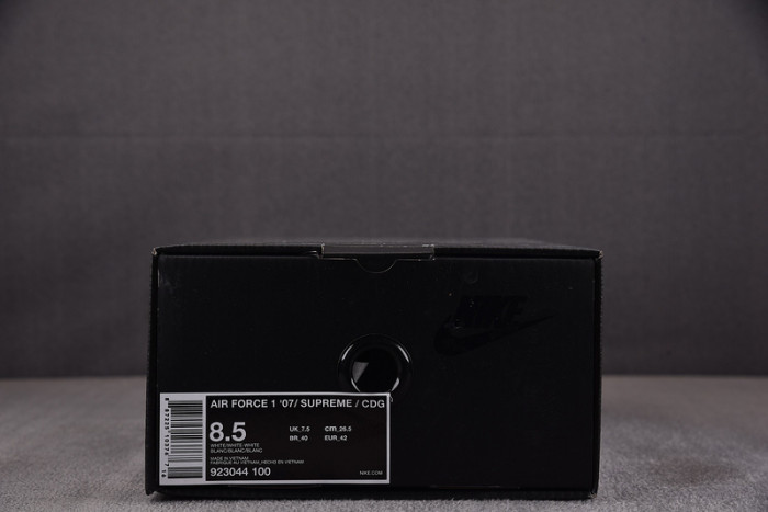 NIKE AIR FORCE 1 LOW COMME DES GARCONS SHIRT 923044-100