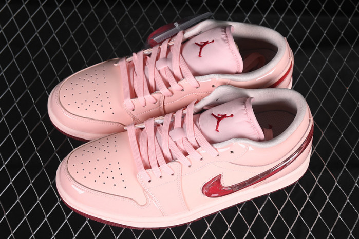 AIR JORDAN 1 LOW VALENTINE