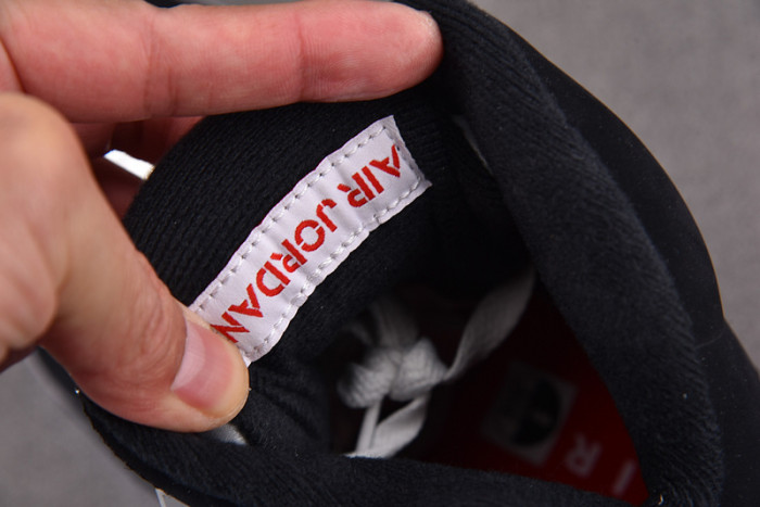 AIR JORDAN 5 BLACK METALLIC REIMAGINED HF3975-001