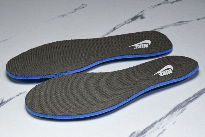 Travis Scott x Nike Shark-A-Don Sail HQ3061-100