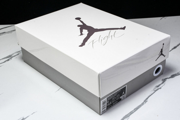 AIR JORDAN 3 OG "DIFFUSED BLUE" HV8571-100