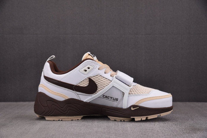 Travis Scott x Nike Zoom Field Jaxx White Light Chocolate HQ3073-100