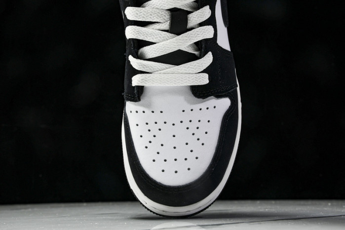 AIR JORDAN 1 LOW PANDA TOE HF3188-106