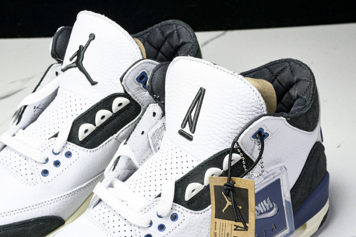 AIR JORDAN 3 OG "DIFFUSED BLUE" HV8571-100