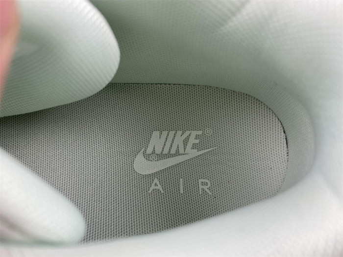 air more uptempo barley green 917593 300