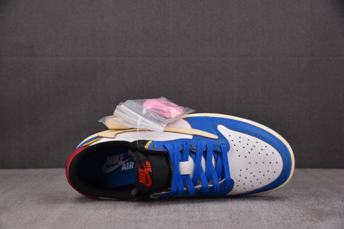 TRAVIS SCOTT X Un x Air Jordan 1 Retro Low OG UN DM7866-111