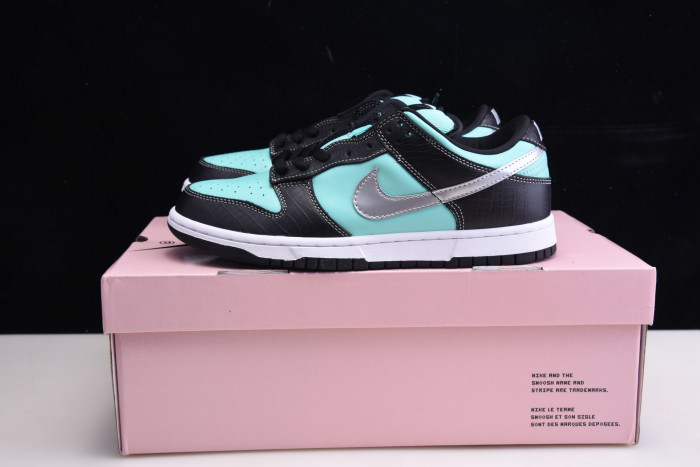 D1am0nd s*pply co. x dunk low pro sb 