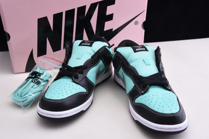 D1am0nd s*pply co. x dunk low pro sb 