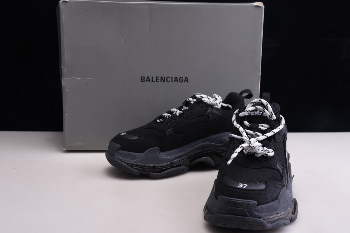 bl triple s trainers black sneakers h903p8082