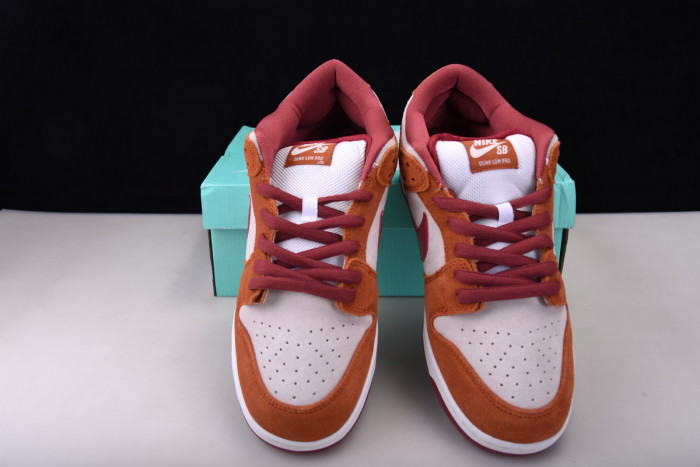 nike sb dunk low pro dark russet cedar bq6817-202