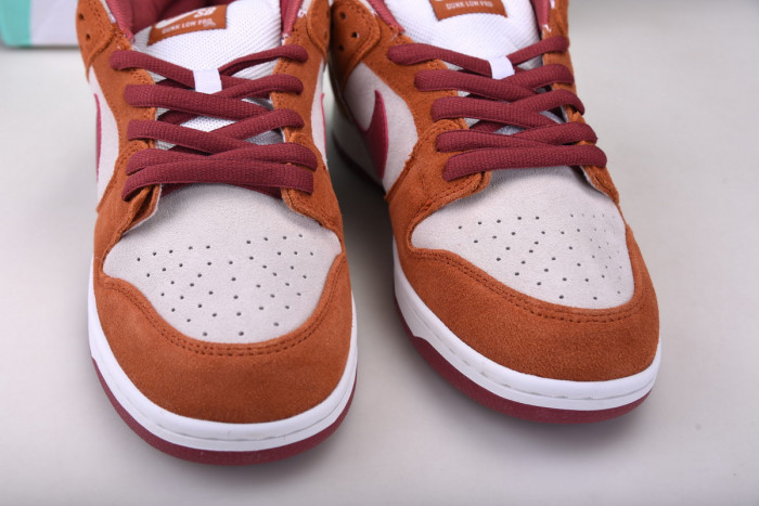 nike sb dunk low pro dark russet cedar bq6817-202