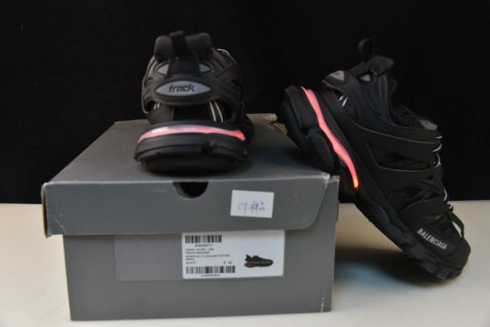 bl tess s. gomma trek low led sneakers 570391 w2gn1 1000