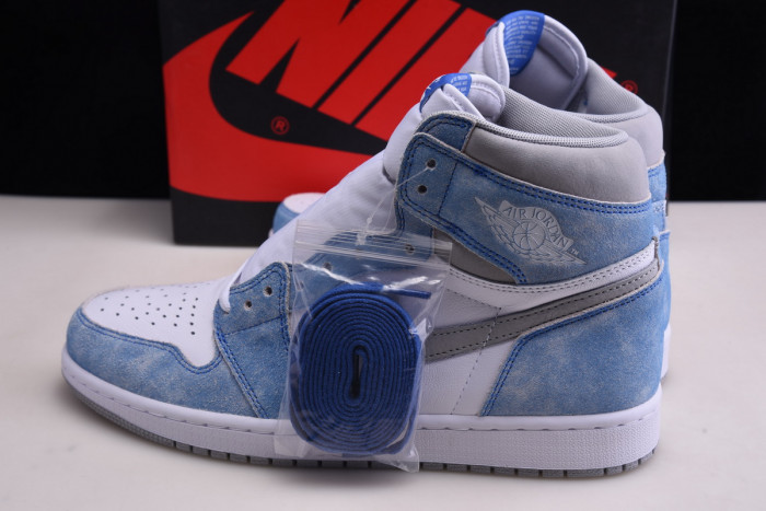 air jordan 1 high og hyper royal 555088-402